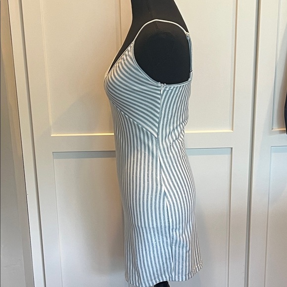 Princess Polly Blue and White Striped Dress Size 4 - Picture 5 of 10